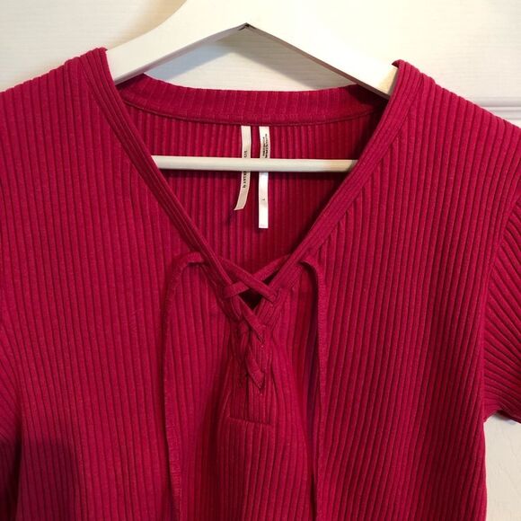 NWT Anthropologie Lace-Up Ribbed Baby Tee Pink Size Large. - Picture 3 of 7